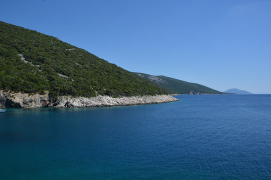Lubenice Beach near blue grotte