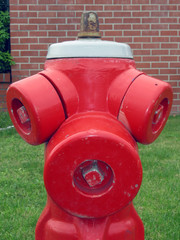 Borne d'incendie en France Fire hydrant Idrante soprasuolo Fireplug Hydrante Hidrante ברז כיבוי אש 消防栓 Гидрант صنبور مياه حريق Tűzcsap Paloposti Yangın musluğu de incendio