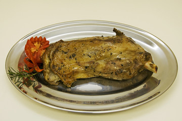 Pratos à base de carne de ovelha