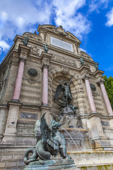 Fototapeta na wymiar Fontaine Saint Michel in Paris