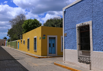 Fototapeta na wymiar Campeche City colonial architecture, Yucatan, Mexico