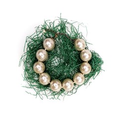 A necklace of very large pearls