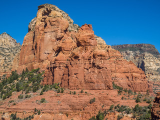 Hiking the Sedona red rock country