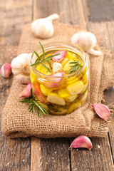 garlic with olive oil and rosemary