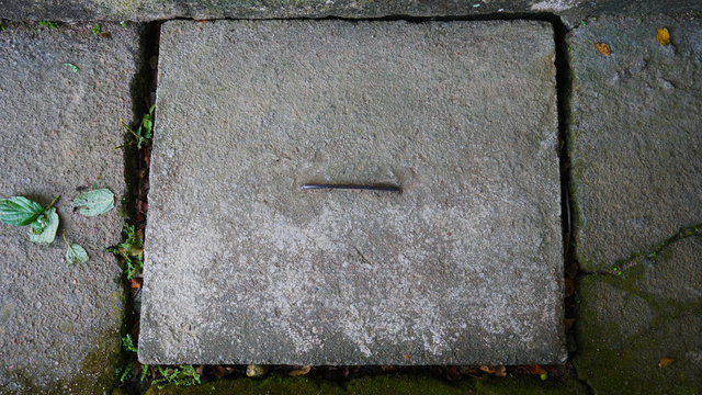 Manhole cover