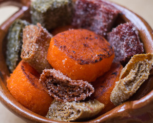 Dulces tradicionales cocada y ate