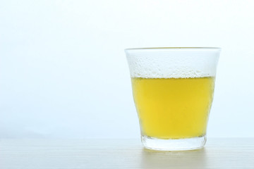冷たい緑茶