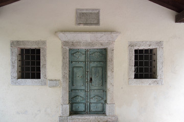 Religiosity among the mountains. Church
