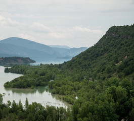 Naklejka na ściany i meble Panorama lac de Mediano Ainsa Espagne