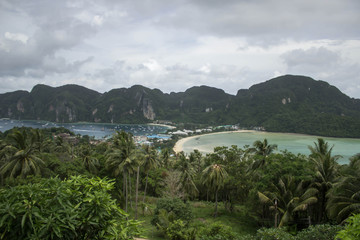 Fototapeta na wymiar Viewpoint at Phi Phi island, Thailand