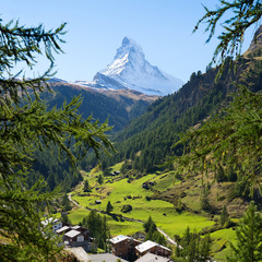 Blick auf das Matterhorn und die Schweizer Alpen, Zermatt, Schweiz