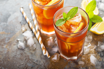 Traditional iced tea with lemon
