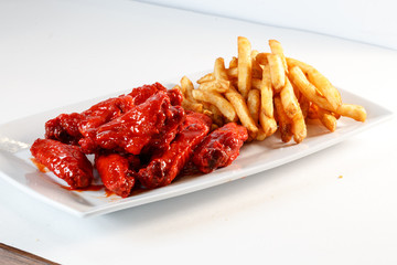 chicken wings w/ fries