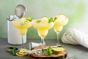 Refreshing summer margarita cocktail