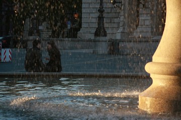 Lover behind the Fountain