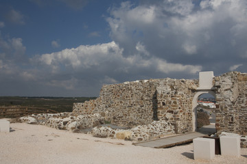 Remains (ruins) of the Arrifana fortress in Southern Portugal © Pawel Sidlo