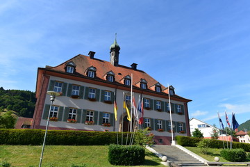 Fototapeta na wymiar Rathaus Münstertal im Breisgau