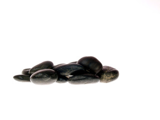 czarne kamienie