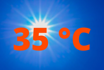 35 °C als Text Hitze mit strahlender Sonne und blauem Himmel - 35 ° C as text heat with bright...