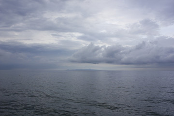 曇天のオホーツク海と国後島　Sea of ​​Okhotsk in cloudy sky.