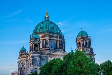 Fototapeta na wymiar Berlin Cathedral (Berliner Dom) at sunrise, Germany. 