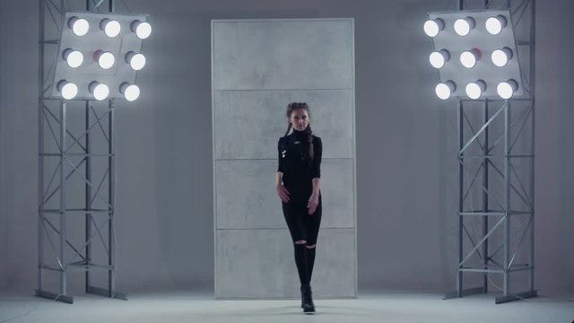 Female dancer in Vogue and Waacking dance style