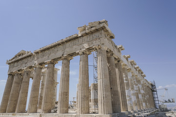 Obraz premium Parthenon Temple on the Athenian Acropolis, in Athens, Greece.