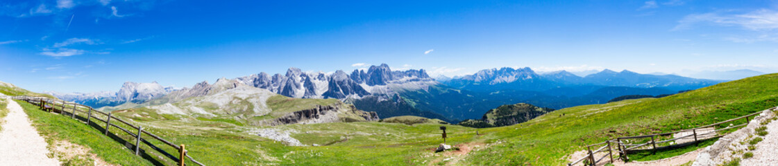 Fototapeta na wymiar mountain landscape panorama