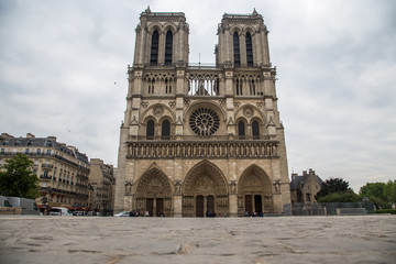  Notre Dame de Paris
