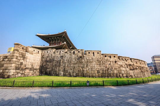 Dongdaemun gate (Heunginjimun) on Jun 18, 2017 in Seoul city, South Korea