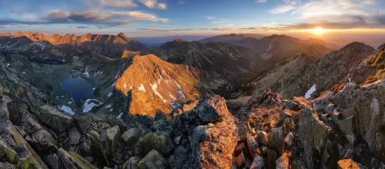 Zelfklevend Fotobehang Panorama of Tatra mountain at sunset © TTstudio
