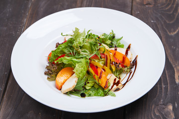 salad with grilled peach