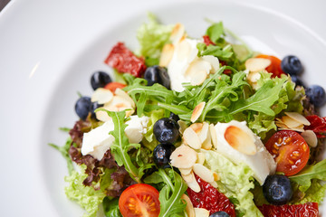 salad with blueberries