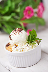 crumble with berries and ice cream