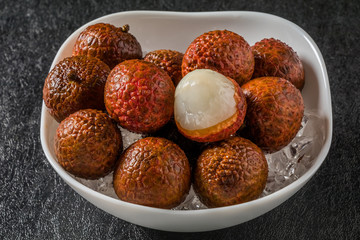 生の採りたてライチ　Lychee
