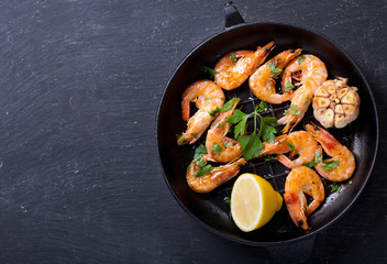 pan of grilled shrimps
