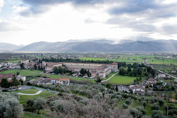 veduta aerea di Padula con la certosa