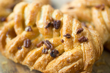 cookie with walnuts and maple syrup