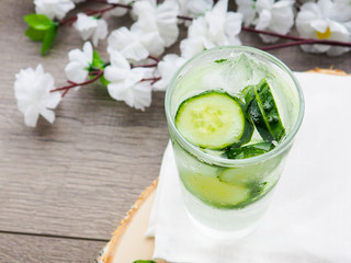 cucumber detox water