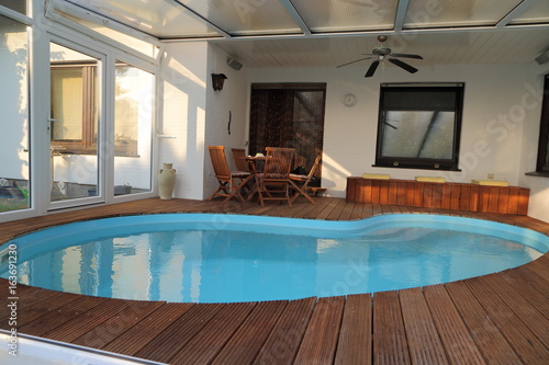 Pool im Wintergarten\ Pool im Wintergarten\