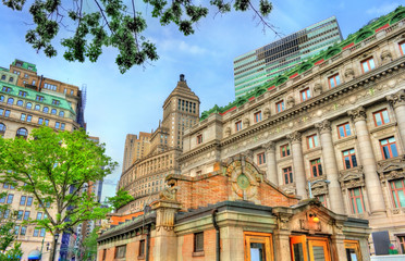 Fototapeta na wymiar Historic buildings in Manhattan, New York City