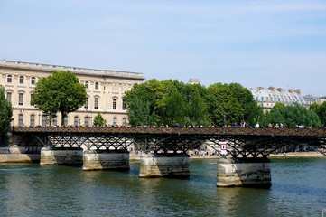 Naklejka premium Pont des arts - PARIS