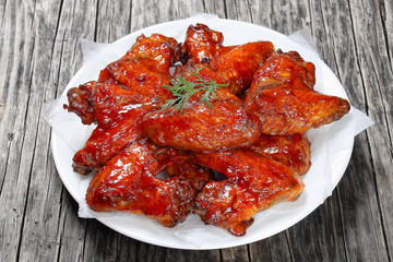 close-up of crispy roasted chicken wings