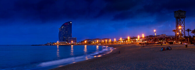 Barcelonetta at night