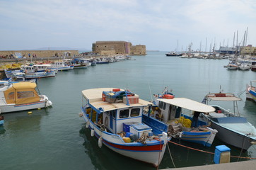 Fototapeta na wymiar Heraklion, petit port de pêche