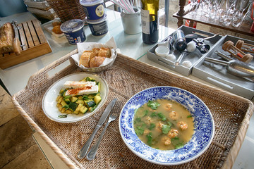 à table !