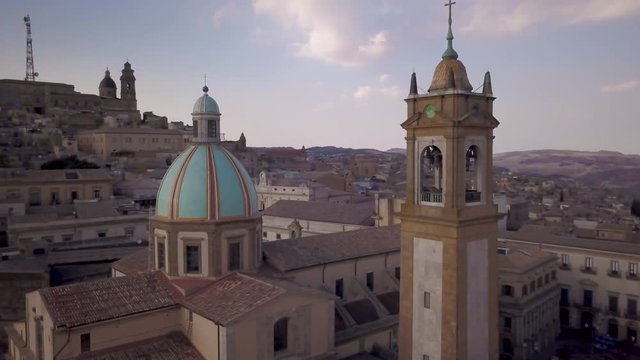 orbiting counter clockwise around San Giuliano cathedral in Caltagirone