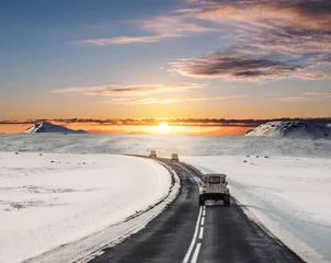 Photo sur Plexiglas Hiver Landscaped the road in winter, road trip on the country road in sunrise