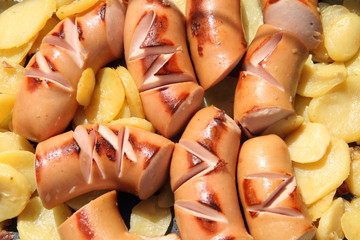 Lyoner mit Bratkartoffeln