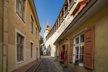 Fototapeta na wymiar Narrow streets of Tallin